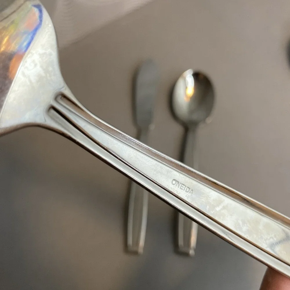 Oneida SATIN SHASTA Stainless 4 Piece Hostess‎ Set Serving Sugar Butter